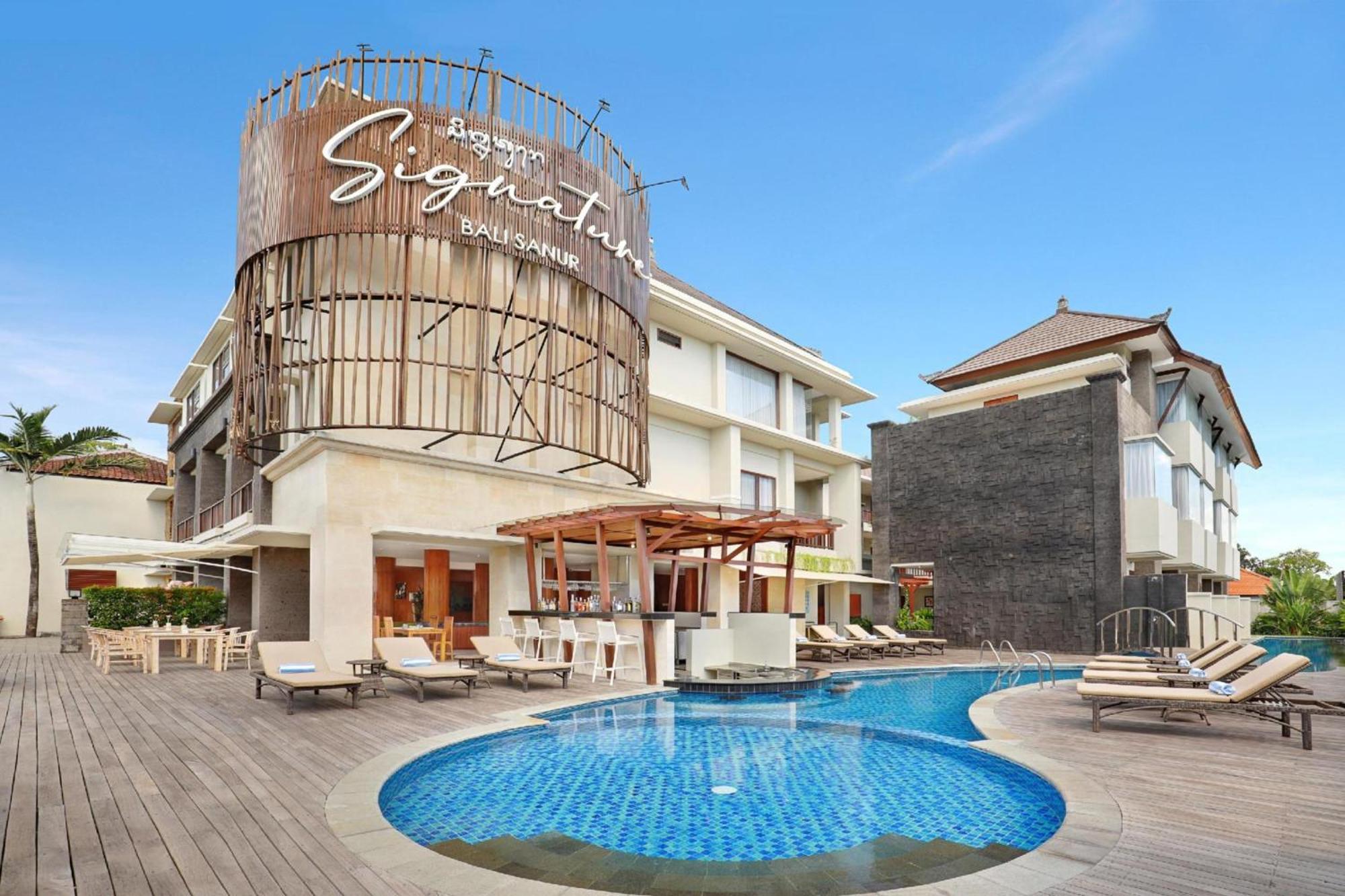 Townhouse Oak Signature Hotel