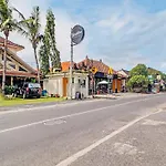 Townhouse Oak Signature Hotel